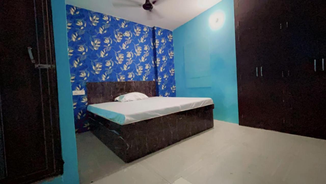 Krishna P. Guest House Varanasi Dış mekan fotoğraf