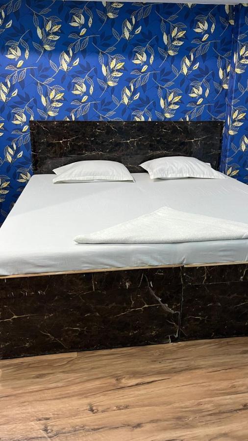Krishna P. Guest House Varanasi Dış mekan fotoğraf